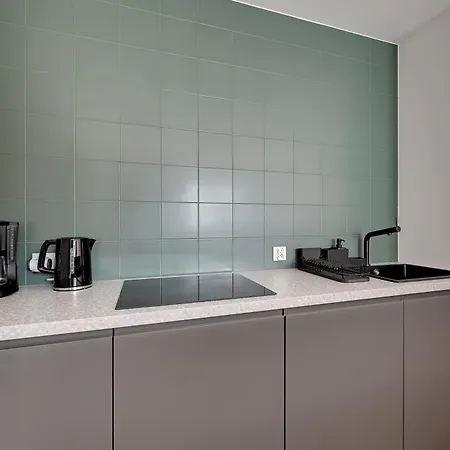 Rentplanet - Zurawie Apartment *